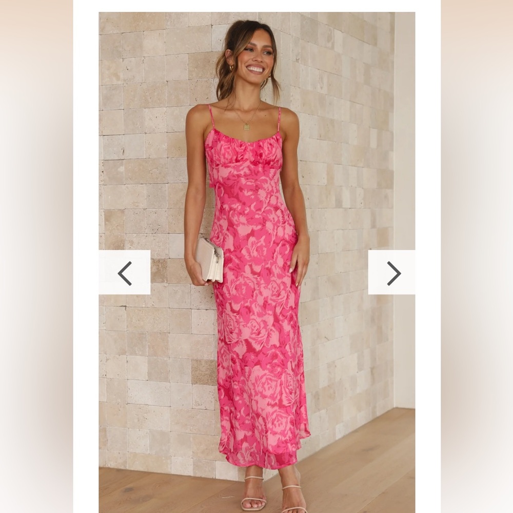 Women’s pink floral midi dress